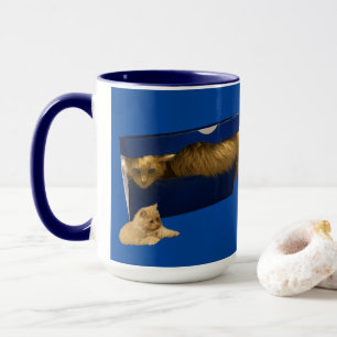 "Mysigt hideaway: Ginger Cat in the Shoe Box" Mugg