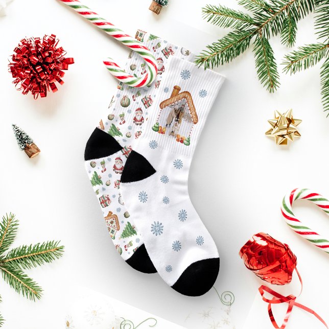 Mysigt julgingerbererat fotopatfoto Mönster Strumpor (Cozy Christmas Gingerbred Photo Photo Pattern Socks)