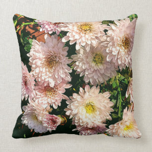 Mysigt och ljus fyllning med Rosa Chrysanthemum Kudde