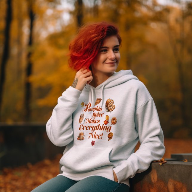 Mysigt och tyst "Pumpkin Spice gör allt bra" T Shirt (Skapare uppladdad)