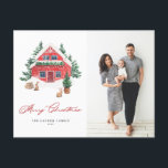 Mysigt vattenfärgsfärgat rött julfoto helg vykort<br><div class="desc">God Jul! Skicka varma julhälsningar till familj och vänner med det här anpassadet. Den har en vattentät röd julstuga med en viskös underlandsplats på vintern. Anpassa det här färgfotovykortet genom att lägga till egna detaljer. Detta mysiga vykort för julklapp finns på andra kartonger.</div>