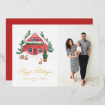 Mysigt Watercolor Red Winter Cottage Glad helg<br><div class="desc">Glad helg! Skicka varma semesterhälsningar till familj och vänner med det här guld-helgdag i anpassadet. Den har en vattentät röd vinterstuga med en viskös underlandscen. Anpassa det här vattenfärgsfotokortet genom att lägga till egna helgdag. Detta mysiga helgdag finns på andra kartonger.</div>