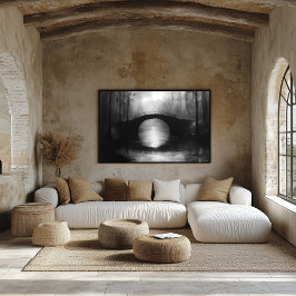 Mysterik bro över Serene Vatten - monokrom Poster