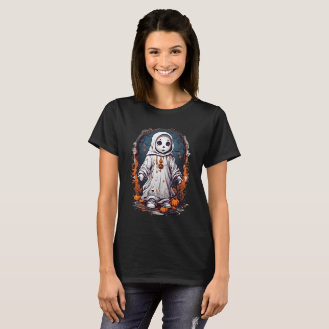 Mysterious Eerie Halloween Doll T Shirt (Hel framsida)