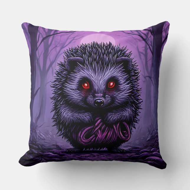Mysterious Hedgehog in Spooky Forest Kudde (Framsida)