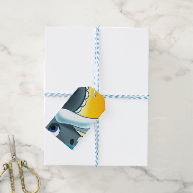 MYSTERIOUS HORNED DINOSAUR av Jeff Willis Art Presentetikett (Med Snöre)