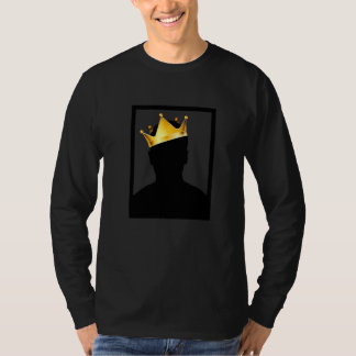 Mysterious Royal Svart Kung Med Guld Krona Illu T Shirt