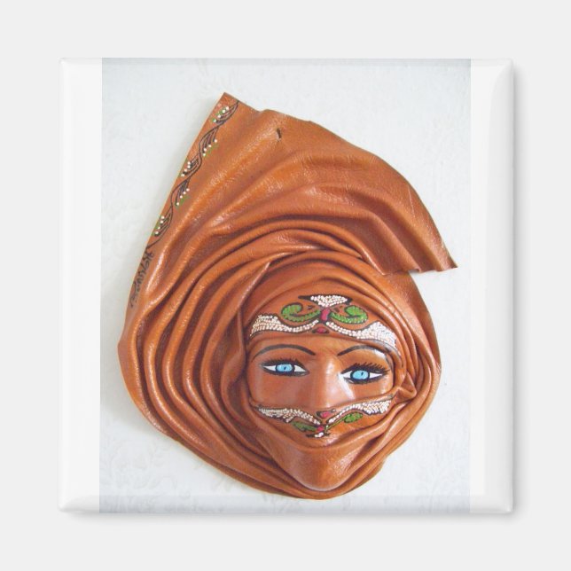 Mysterisk. Magnet (Framsidan)