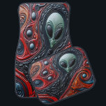 Mysterös Aliennärvaro i Vibrant Cosmic Swirl Bilmatta<br><div class="desc">En slående utlänning figur kommer från en meriserande virvel av färg och former. Med stor mörk ögon och släta konturer blandas synen sömlöst in i den intrikata,  pulserande bakgrunden,  vilket framkallar känslor av kosmisk  och mystik.</div>