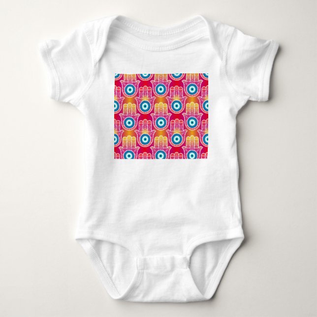 Mystic hamsa: ornera sömlös design. t shirt (Framsida)