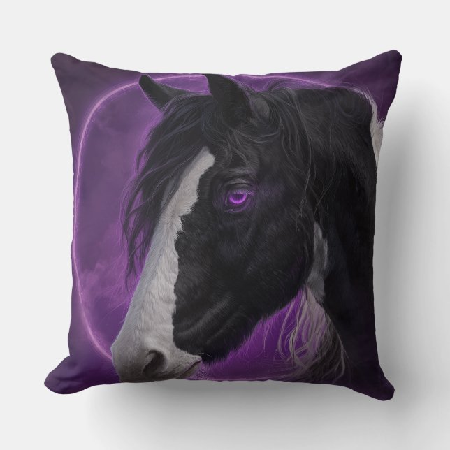 Mystic Horse Purple Moon Kudde (Framsida)