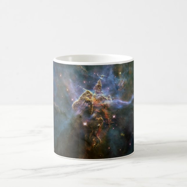 Mystic Mountain i Carina Nebula Hubble Space Kaffemugg (Center)