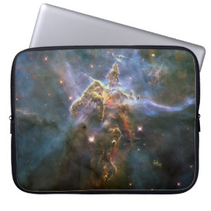 Mystic Mountain i Carina Nebula Hubble Space Laptop Fodral