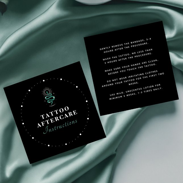 Mystic Snake Grönt Tattoo Aftercare Instructions Fyrkantigt Visitkort (Skapare uppladdad)