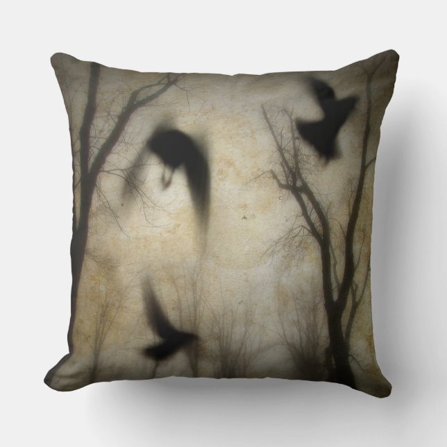 Mystical Crow Forest Kudde (Framsida)