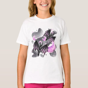 Mystical fladdermus som cirkulerar ett glansande m t shirt