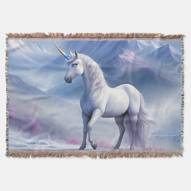 Mystical Unicorn i en magisk Fantasy Realm Filt (Framsidan)
