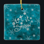 Mystical Winter Blue Silver Snöflingor Låt det snö Julgransprydnad Keramik<br><div class="desc">En mystisk vinter blå himmel med silver snöflingor och den underbara klassiska frasen Låt det snöa. Idealisk för julhelgens Julgran.</div>