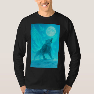 Mystisk bevingad varg som ylar mot månen t shirt