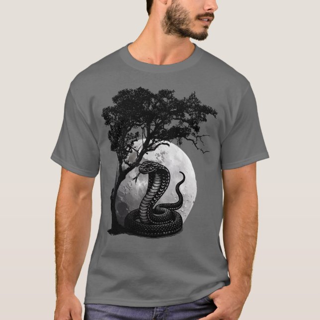 Mystisk Cobra-orm och träd grafisk t-shirt (Framsida)