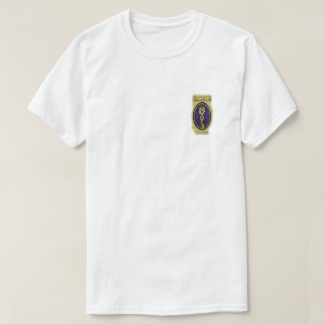 Mystisk gyllene nyckel & Bloom: Elegant logodesign T Shirt (Design framsida)