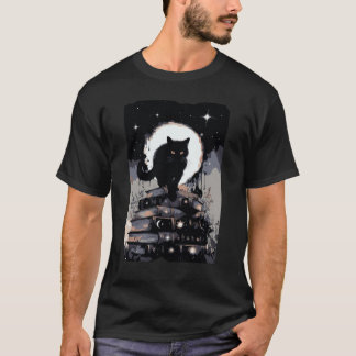 Mystisk svart katt på stjärnhimmelns bokstapel t shirt