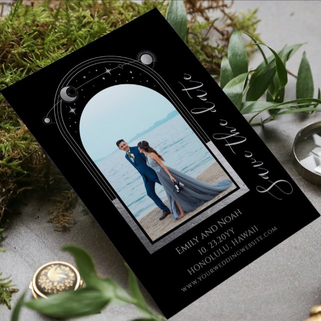 Mystisk svart silver sol måne stjärnor bröllop spara datumet (Skapare uppladdad)