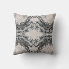 Myth Born of Stone – Symmetric Darkscape Kudde