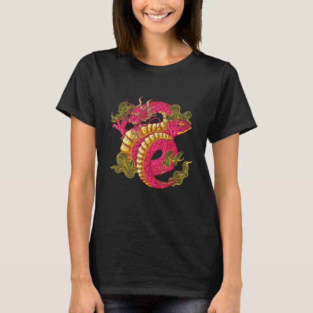Mytical Chinese Dragon and Clouds Oriental Symbol T Shirt (Framsida)