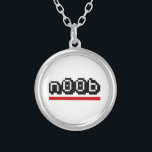 n00b silverpläterat halsband<br><div class="desc">Newbie Globe Trotters är specialiserad på idiosynkratisk bildupptagning från hela världen. Här hittar du unika hälsningskort,  vykort,  Poster,  Mousepads med mera.</div>