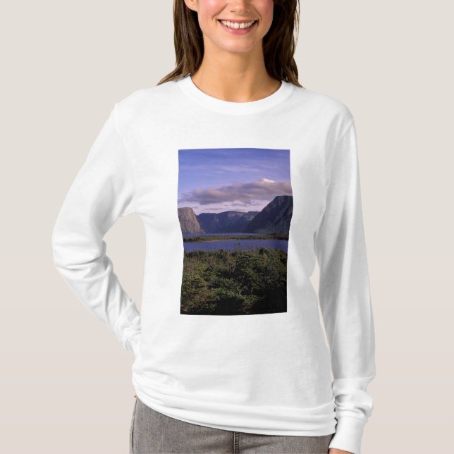 N.A., Kanada, Newfoundland, Gros Morne National 2 T Shirt (Framsida)