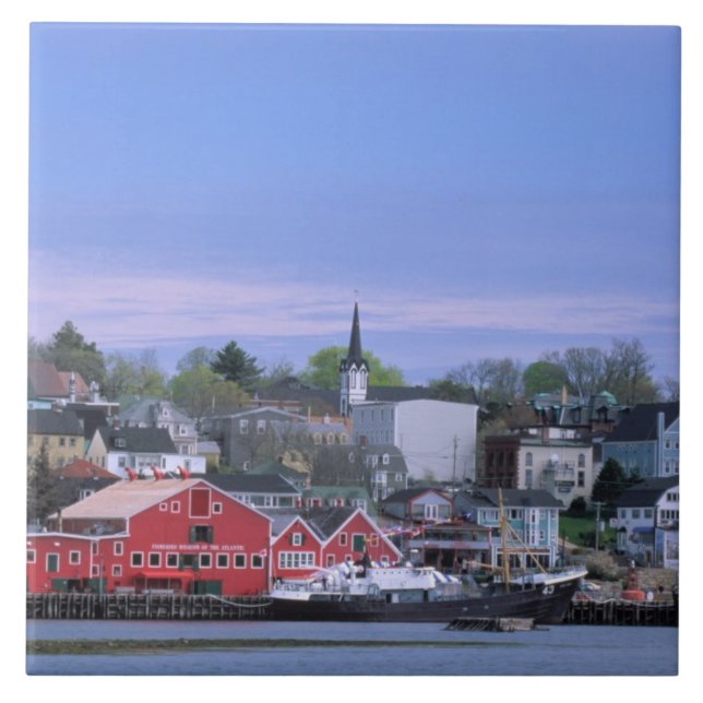 N.A. Kanada, Nova Scotia. En vy av Lunenburg, en Kakelplatta (Framsidan)