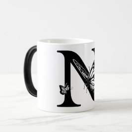 N Alphabet black butterfly Magisk Mugg
