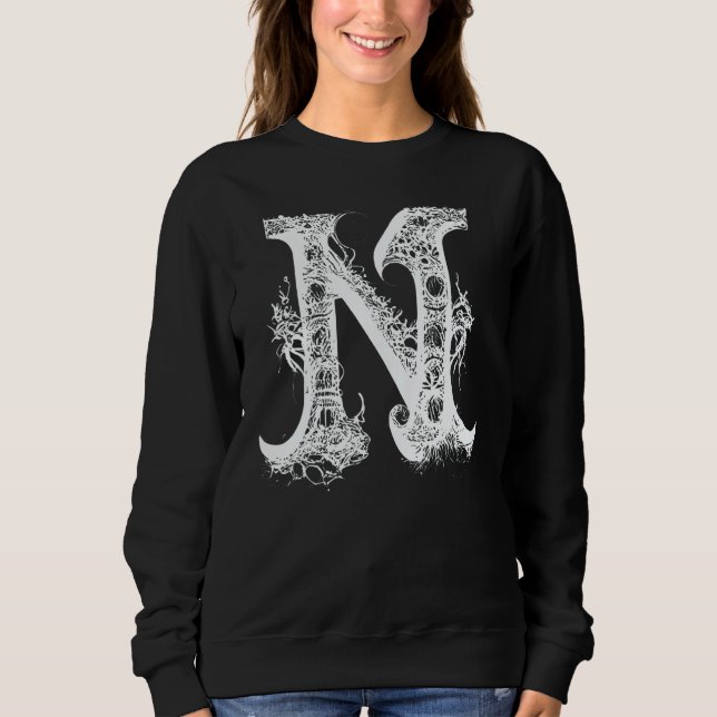 N Monogram Alphabet Lettering Hand Drawn Gothic Wi T Shirt (Framsida)