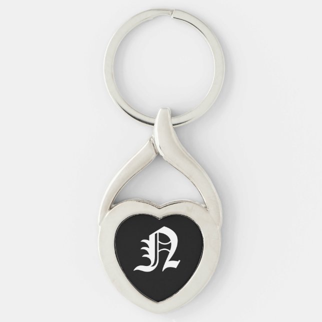 "N" Svart Hjärtnyckelring Twisted Heart Silverfärgad Nyckelring (Framsidan)