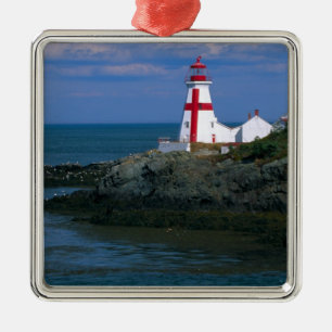 NA, Kanada, New Brunswick, Campobello Island. 4 Julgransprydnad Metall