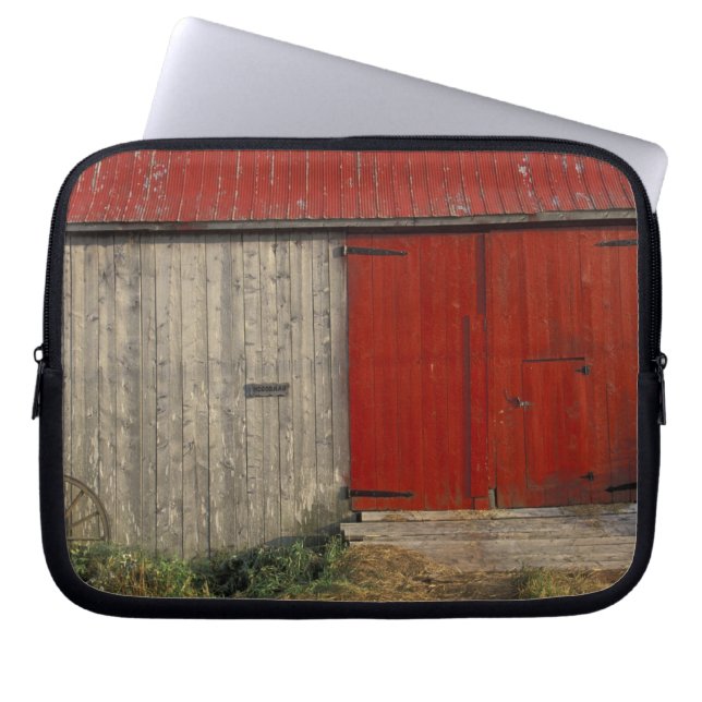 NA, Kanada, New Brunswick, Shepody. Rött lada Laptop Fodral (Framsidan)