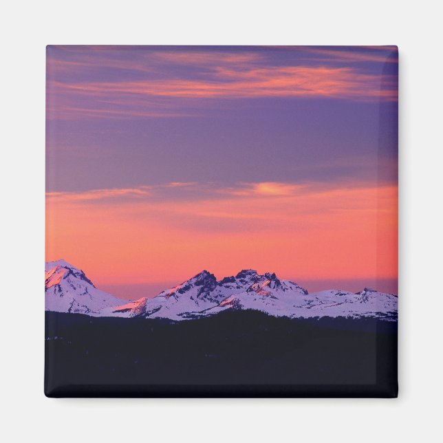 NA, USA, Oregon, The Three Sisters Mountains Magnet (Framsidan)