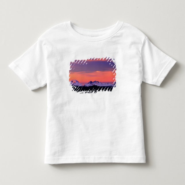NA, USA, Oregon, The Three Sisters Mountains Tee (Framsida)