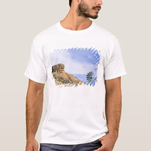 NA, USA, Texas Vindkraftverk och klippor i Palo Du T-shirt