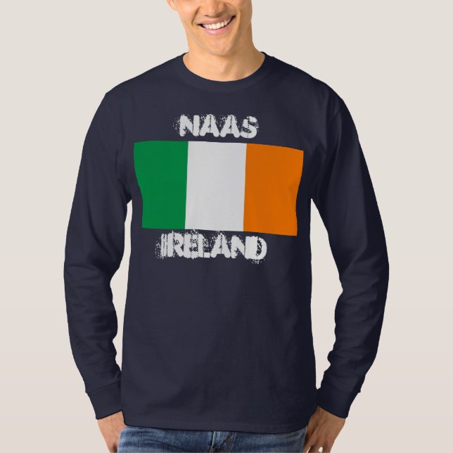 Naas, Irland med irländskt flagga T-shirt (Framsida)