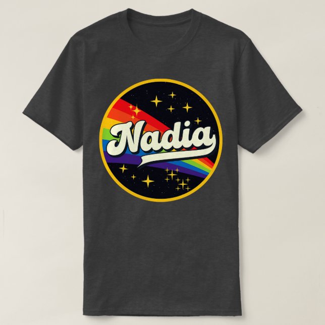 Nadia Rainbow in Space Vintage Stil T Shirt (Design framsida)