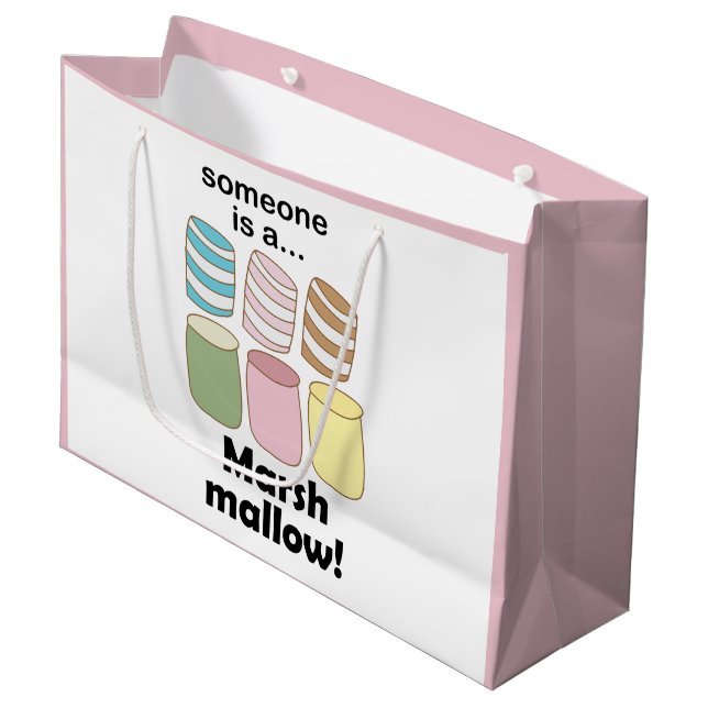 Någon är en marshmallow Roligt matcitat (Framsidan Vinklad)