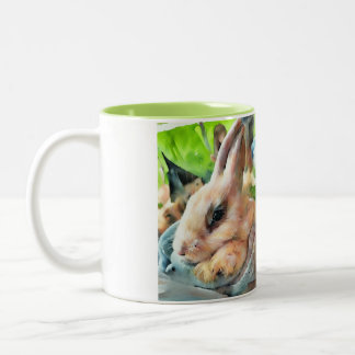 Någon behöver mer kaffe Mugg