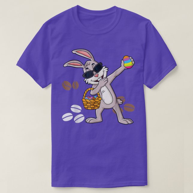 Någon Bunny Needs Coffee Funny Påskhare Rabbit  T Shirt (Design framsida)