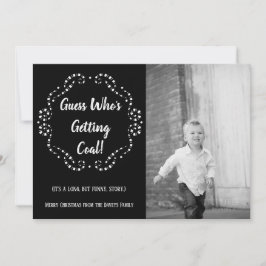 Någon håller på att hämta kol | Tomt julkort