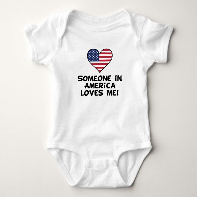 Någon i Amerika älskar mig Tee Shirt (Framsida)