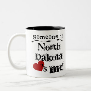 Någon i North Dakota älskar mig Två-Tonad Mugg