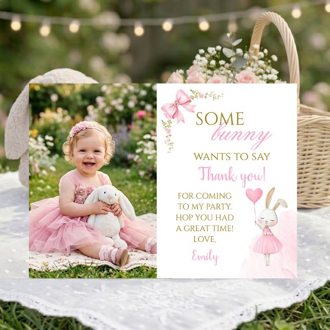 Någon kanin är en rosa flirt foto tack så mycket kort (Bunny 1st Birthday Thank You Photo Card. Some Bunny is Turning One custom photo keepsake.)
