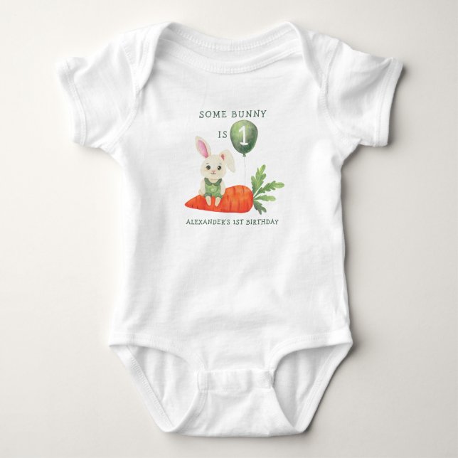 Någon kanin fyller år t shirt (Framsida)